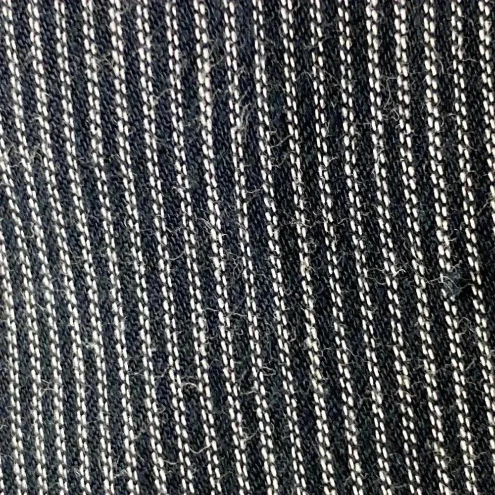 TRAVIS MATHEW SIZE 36 BLACK PIN STRIPE SHORTS 100% COTTON‎ GOOD CLEAN CONDITION
